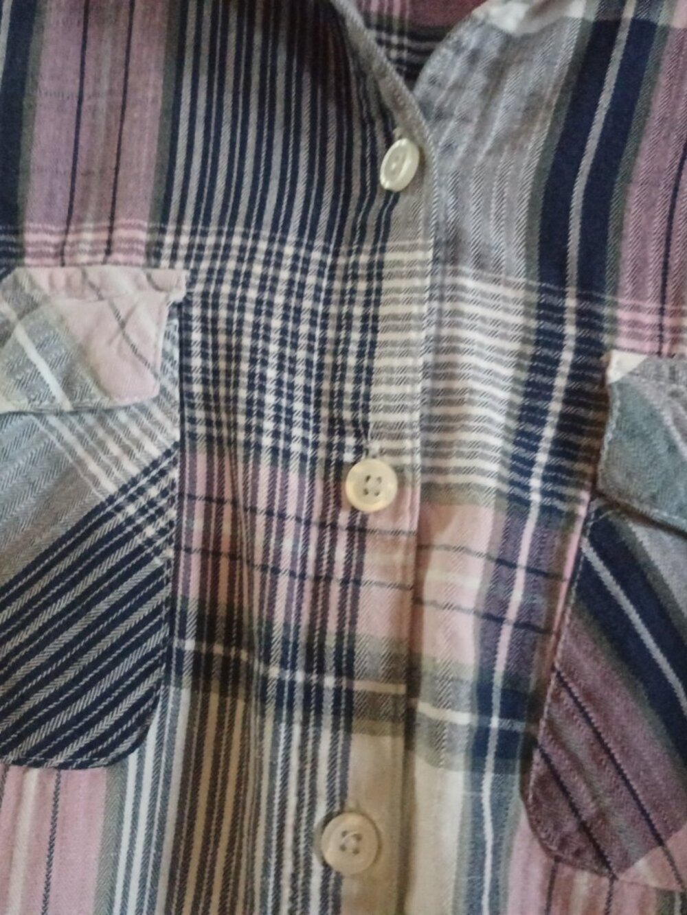 Croft & Barrow Women's Button-Up Blouse PL Blue & Pink Plaid - Picture 3 of 6